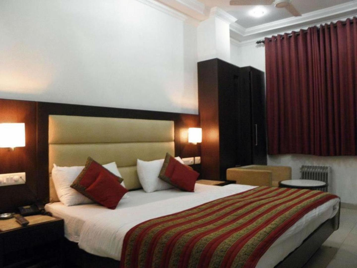 Hotel Chanchal Continental - 02 Mins From New Delhi Railway Station Zewnętrze zdjęcie