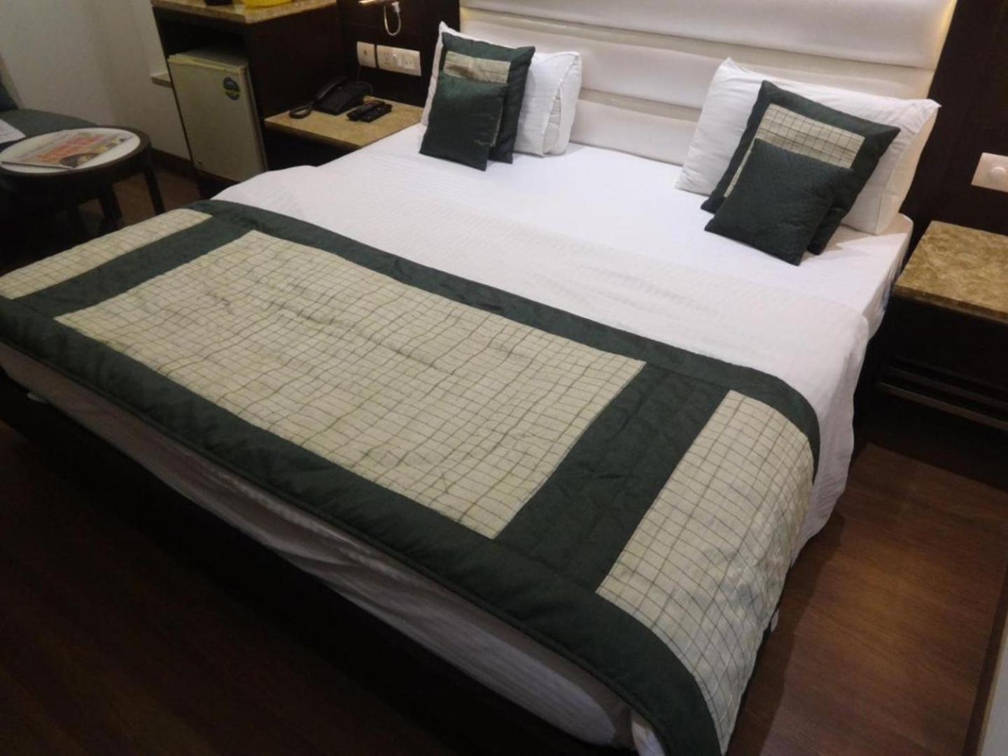 Hotel Chanchal Continental - 02 Mins From New Delhi Railway Station Zewnętrze zdjęcie