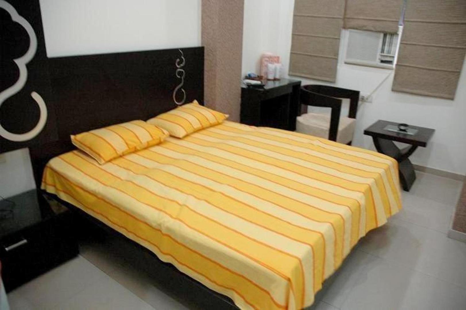 Hotel Chanchal Continental - 02 Mins From New Delhi Railway Station Zewnętrze zdjęcie