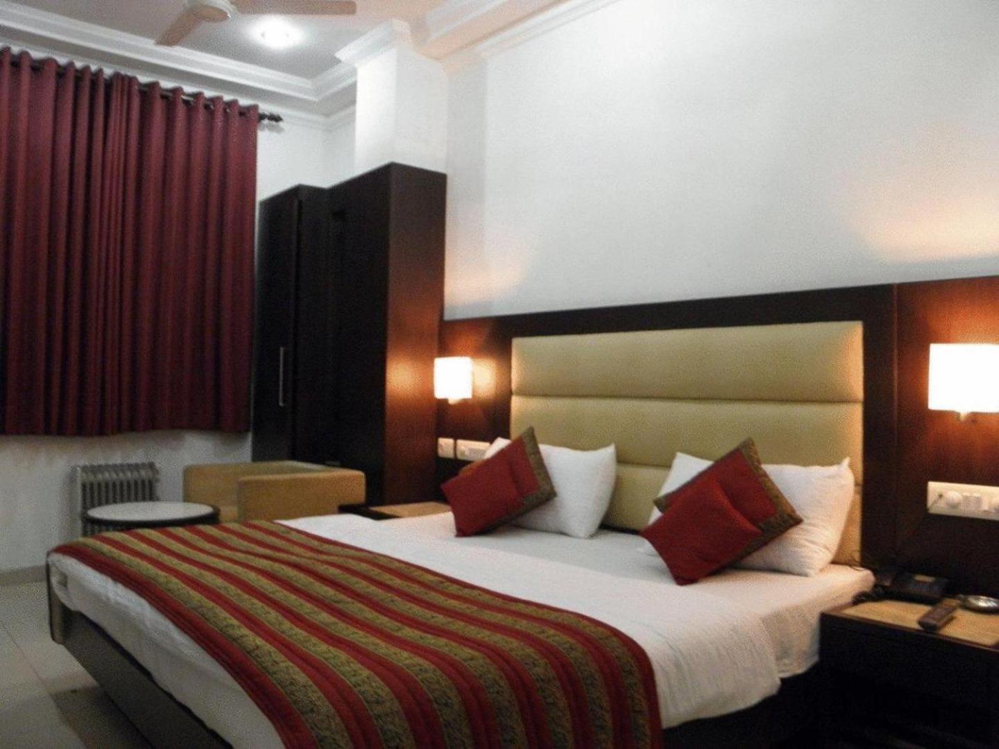Hotel Chanchal Continental - 02 Mins From New Delhi Railway Station Zewnętrze zdjęcie