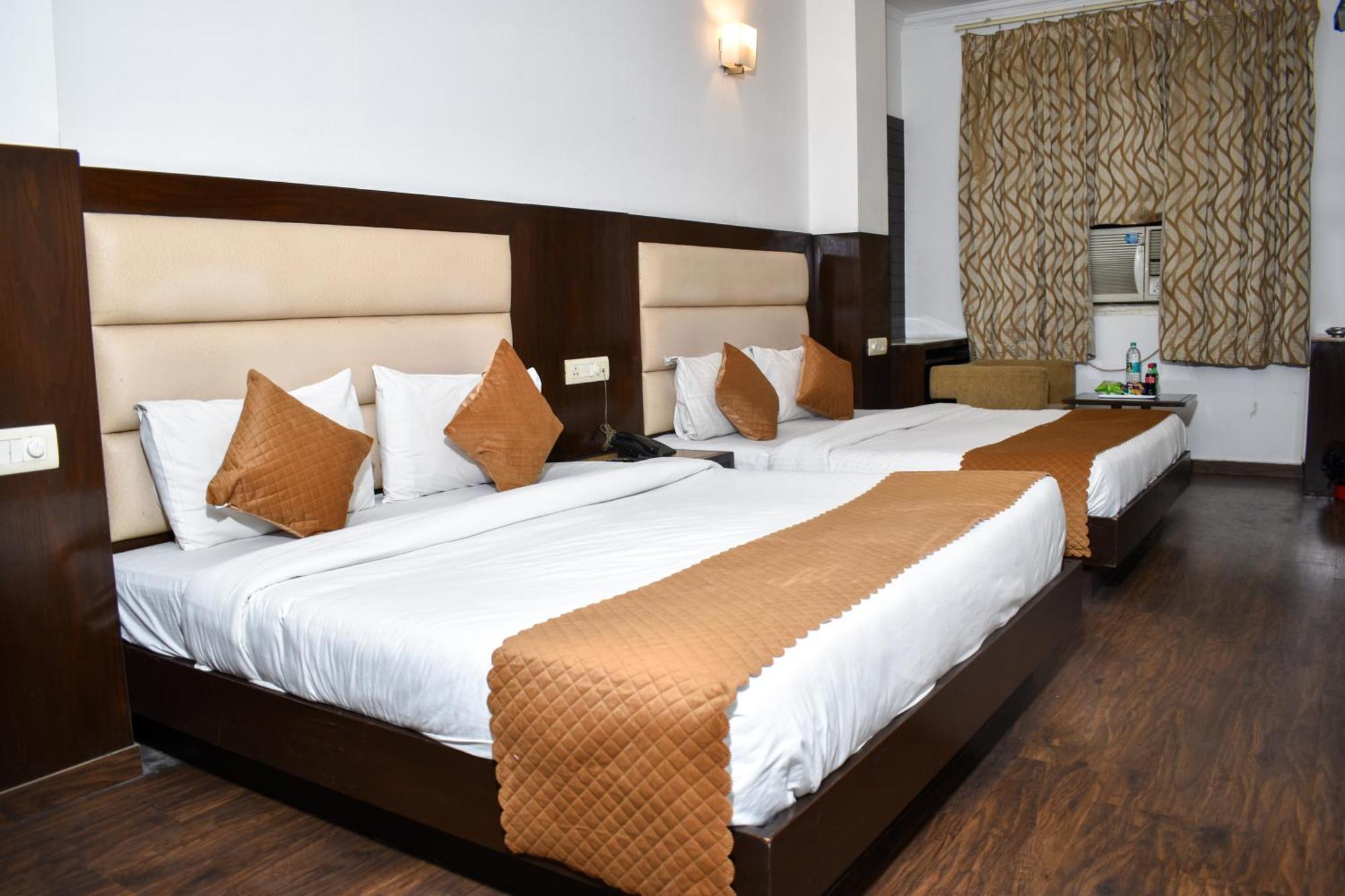 Hotel Chanchal Continental - 02 Mins From New Delhi Railway Station Zewnętrze zdjęcie
