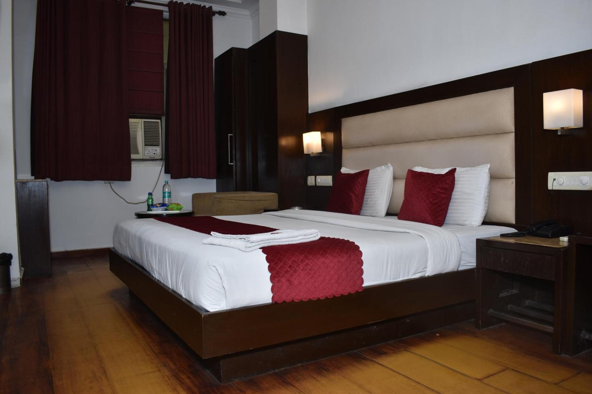 Hotel Chanchal Continental - 02 Mins From New Delhi Railway Station Zewnętrze zdjęcie