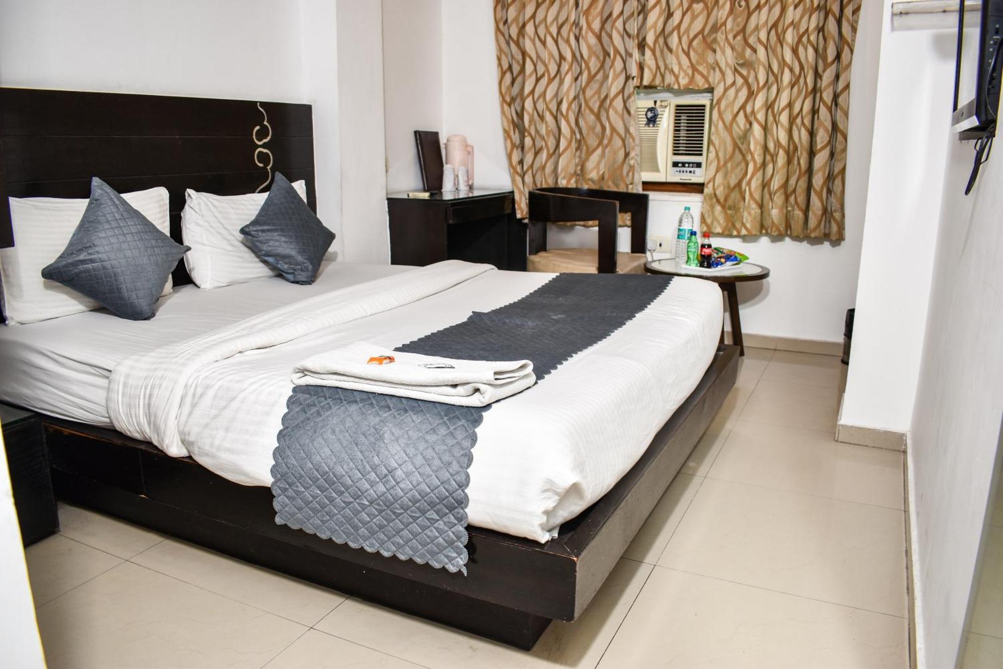 Hotel Chanchal Continental - 02 Mins From New Delhi Railway Station Zewnętrze zdjęcie