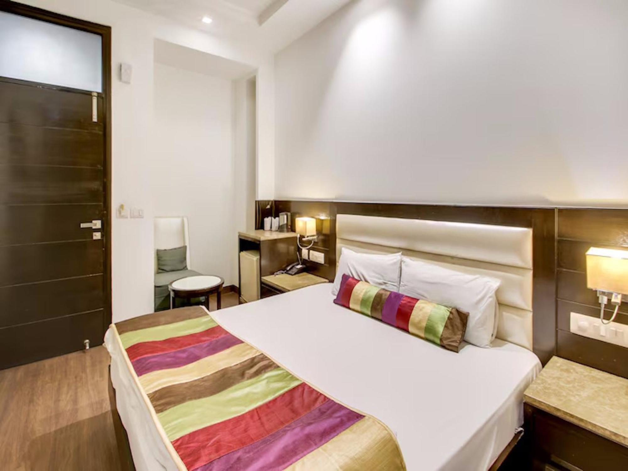 Hotel Chanchal Continental - 02 Mins From New Delhi Railway Station Zewnętrze zdjęcie