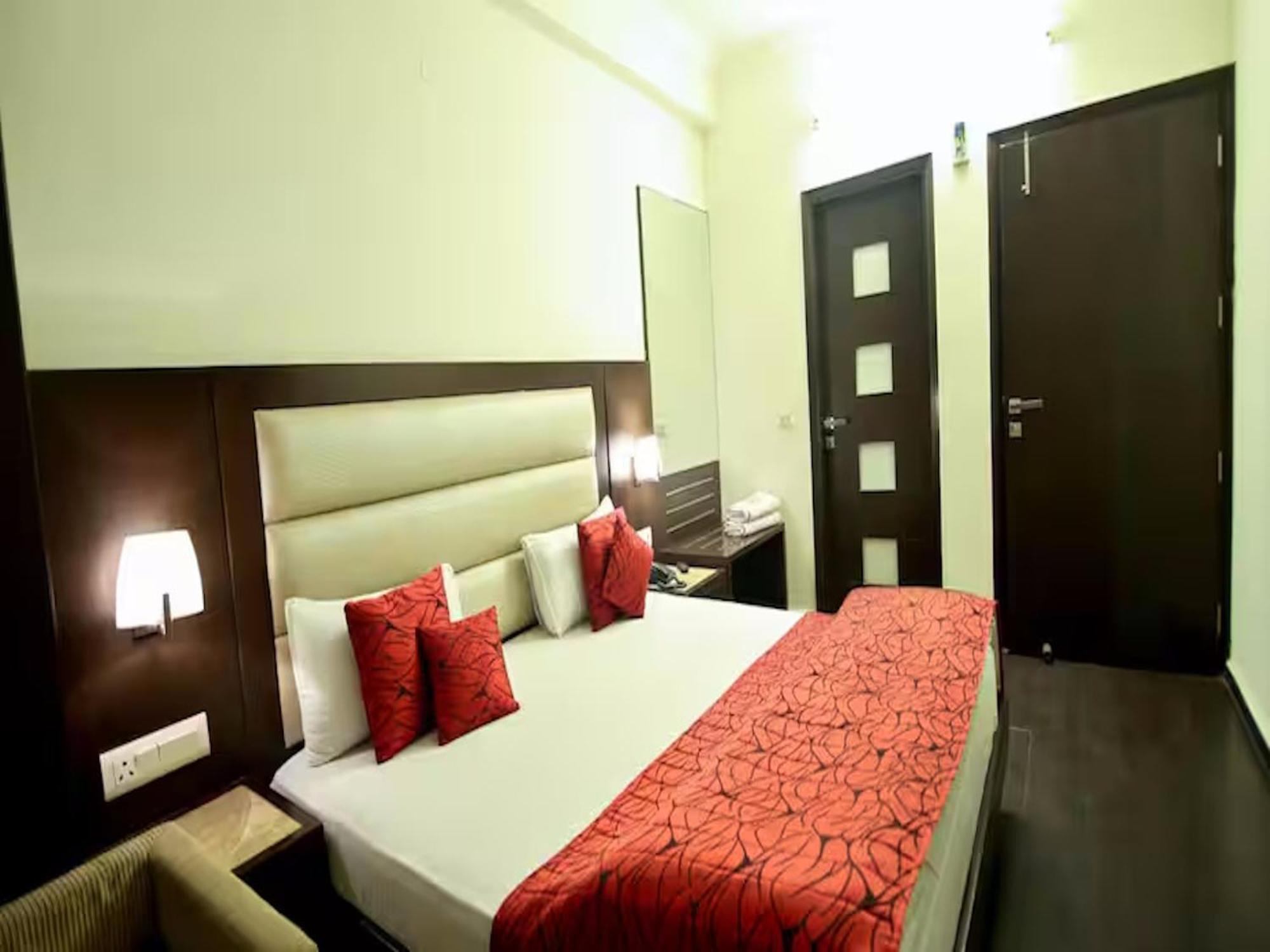 Hotel Chanchal Continental - 02 Mins From New Delhi Railway Station Zewnętrze zdjęcie