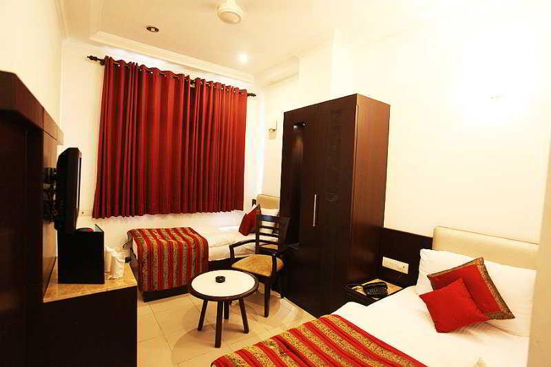 Hotel Chanchal Continental - 02 Mins From New Delhi Railway Station Pokój zdjęcie